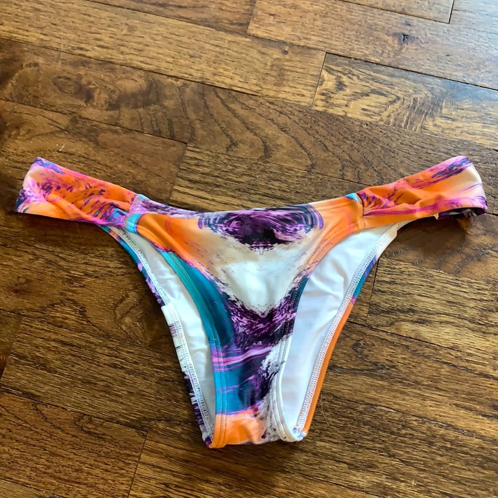 Vix bikini bottoms